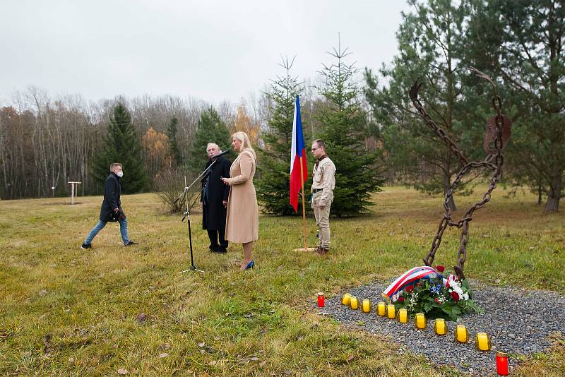 Oslavy výročí sametové revoluce, Památník Vojna Lešetice.