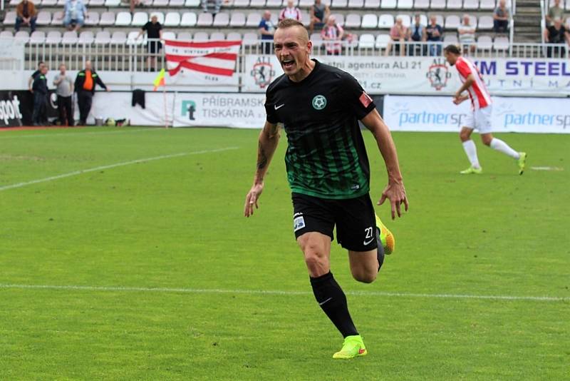 Viktorka Žižkov a 1.FK Příbram, výsledek 1:1, branku dal Zoran Danoski. Příbram se nejprve ujala vedení hosté vzápětí srovnali. Foto: Antonín Vydra