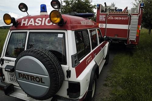 Při tragické nehodě u Tochovic zemřel jedenáctiletý chlapec i jeho o sedm let starší sestra.