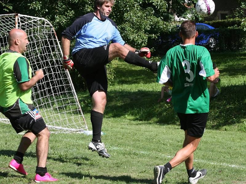 Ze 14. ročníku Memoriálu Petra Duška v malé kopané, který se konal 29. července 2017 v Hluboši.