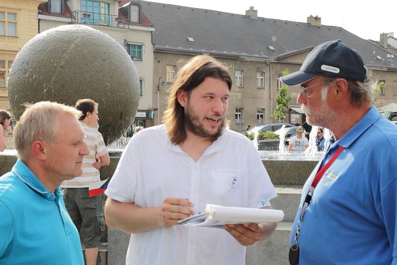 V Příbrami se už potřetí demonstrovalo proti výměně na pozici ministra spravedlnosti i proti premiérovi Andreji Babišovi. Tentokrát demonstranty podpořil i herec Pavel Nový.