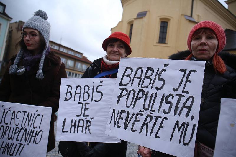 Ze setkání premiéra s občany Příbrami se v budově radnice.