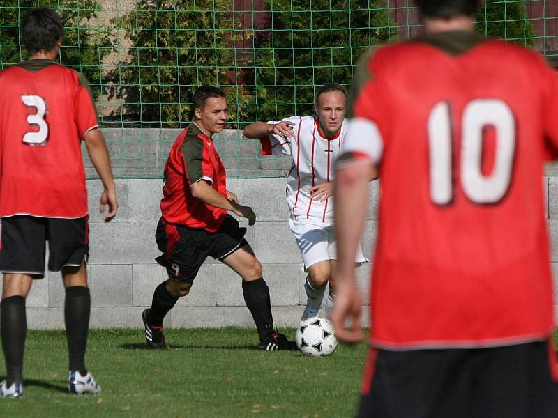 Okresní přebor: Sp. Příbram B - Dublovice (2:2).