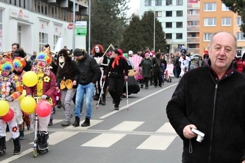 Sobotní masopustní průvod zahájil v Březnici čtyřicetidenní půst.