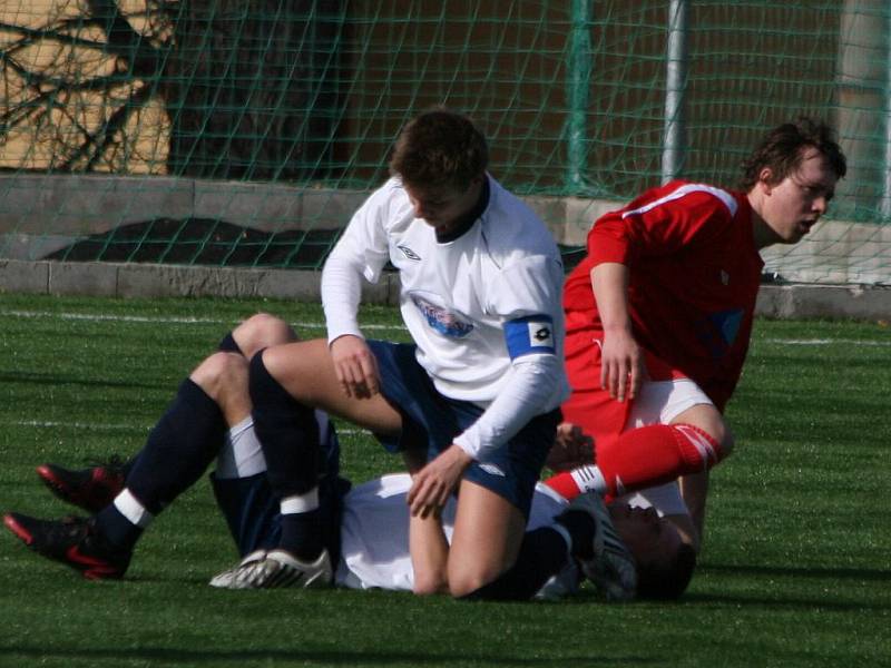 I. A třída: Sp. Příbram - Tuchlovice (0:1).