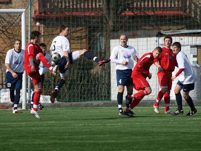 I. A třída: Sp. Příbram - Tuchlovice (0:1).