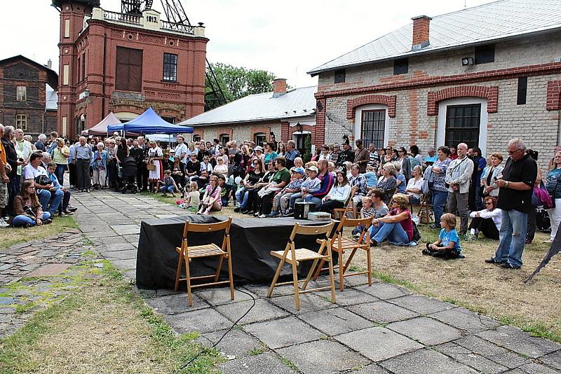 Atrakce, stánky, divadelní scénka. Hornická pouť 2017 i letos nabídla novinky. Lahůdkou je zprovoznění štoly císaře Františka Josefa I.