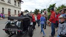 Sedmnáctý ročník Retro Prague Historic Rally vedl letos i přes města a obce benešovského a příbramského okresu.