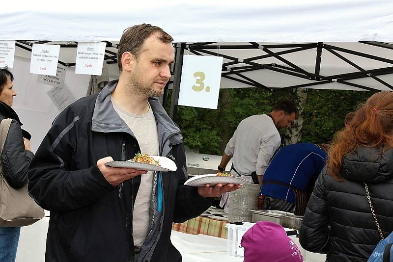 Food festival v Příbrami přilákal davy lidí. Snímky hovoří za vše. 