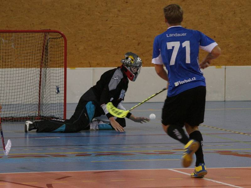 Finále Floorball Games 2014: Žraloci Příbram - Okříšky-Kněžice.