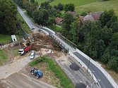 Stavba nového mostu u obce Obory.