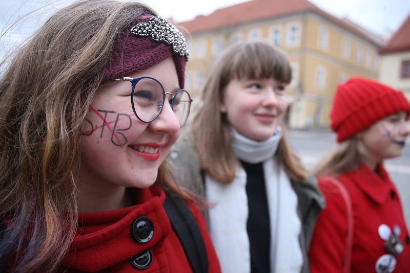 Ze setkání premiéra s občany Příbrami se v budově radnice.