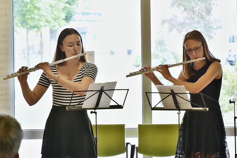 Koncert na hlavní recepci v Oblastní nemocnici v Příbrami v rámci Hudebního festivalu Antonína Dvořáka.