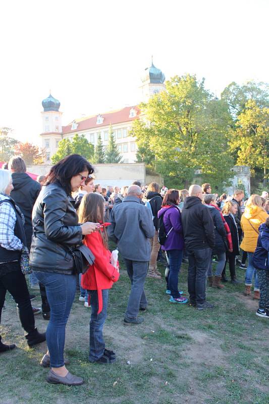 V sobotu 29. září se uskutečnil v podhradí zámku již sedmý ročník Mníšeckých pivních slavností.