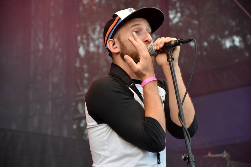 Letní festival v příjemném prostředí, přímo na pláži, byl v tropickém počasí volbou několika tisíců návštěvníků. Foto: Ondřej Navrátil