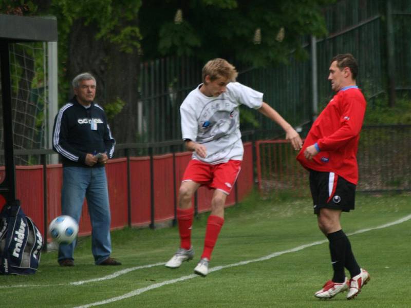 I. A třída: Sp. Příbram - Vraný (2:3).