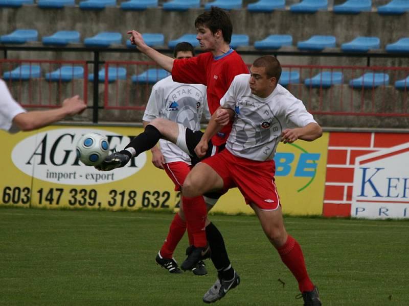 I. A třída: Sp. Příbram - Vraný (2:3).