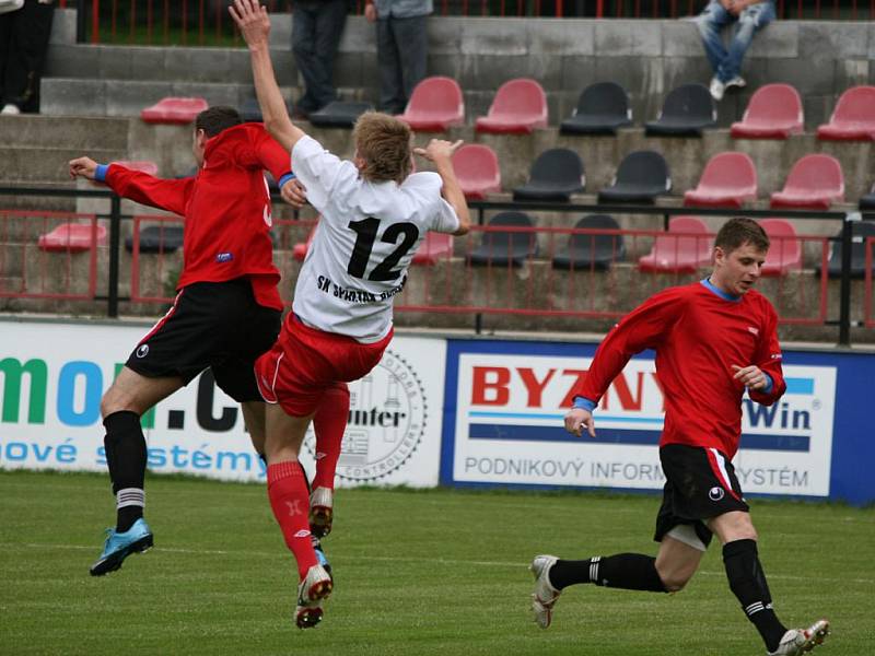 I. A třída: Sp. Příbram - Vraný (2:3).