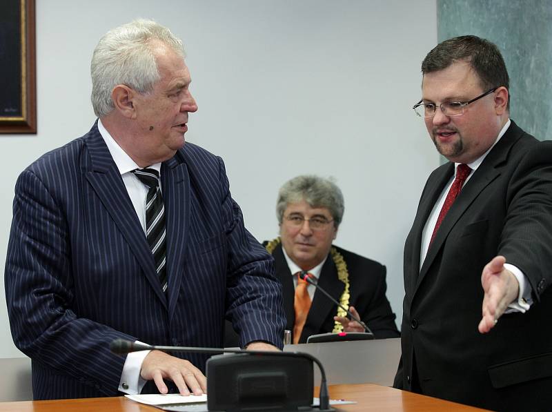 Prezident Miloš Zeman navštívil Krajský úřad Středočeského kraje.