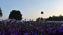 Letní festival v příjemném prostředí, přímo na pláži, byl v tropickém počasí volbou několika tisíců návštěvníků. Foto: Ondřej Navrátil