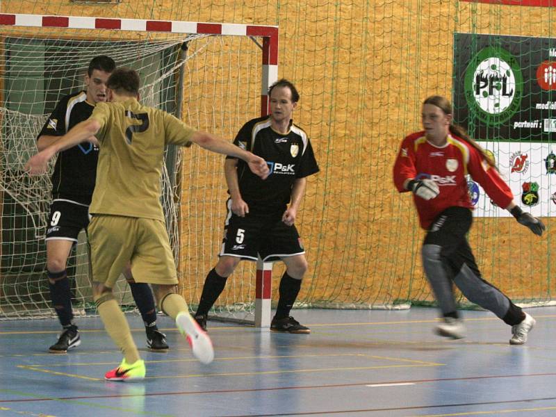 Derby krajského přeboru futsalistů mezi HFK a Vivou skončilo jasnou výhrou hostů.