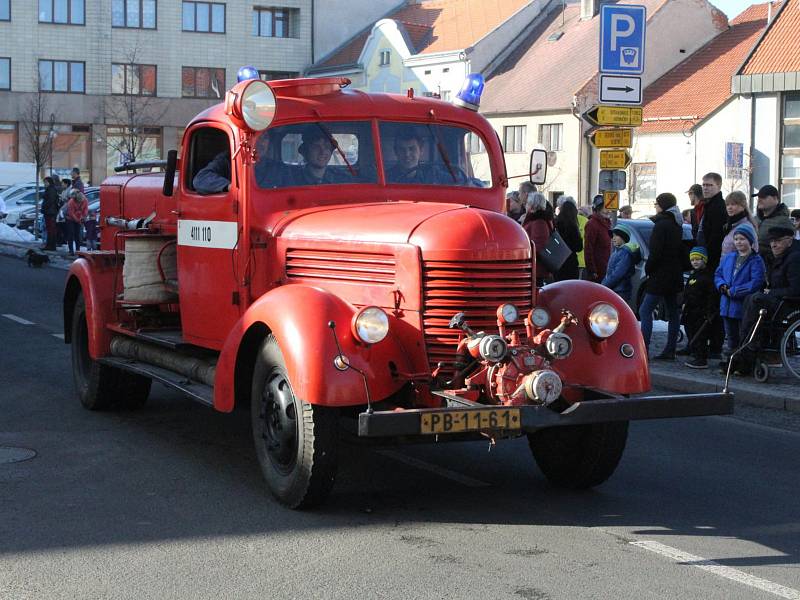 V sobotu odpoledne patřilo centrum Březnice masopustnímu reji masek.