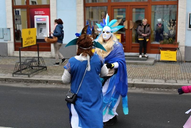 Sobotní masopustní průvod zahájil v Březnici čtyřicetidenní půst.