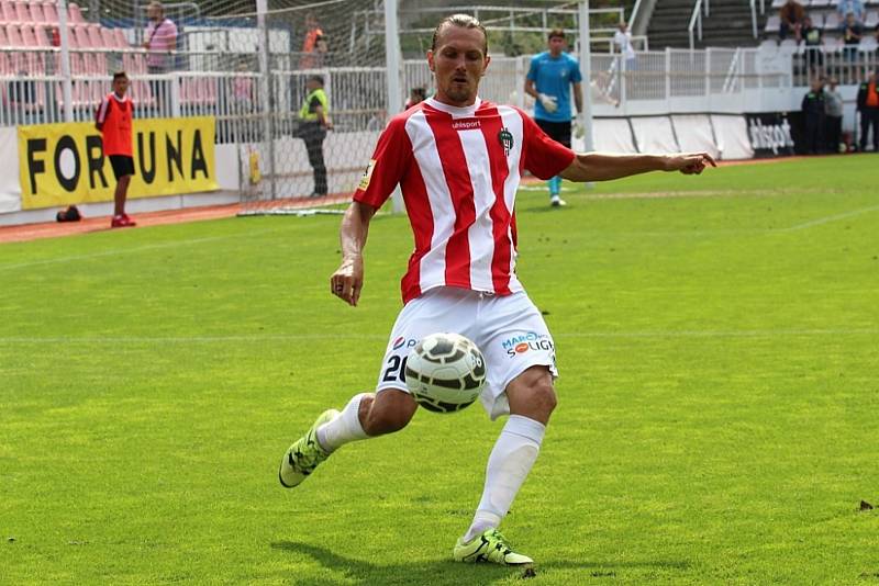 Viktorka Žižkov a 1.FK Příbram, výsledek 1:1, branku dal Zoran Danoski. Příbram se nejprve ujala vedení hosté vzápětí srovnali. Foto: Antonín Vydra