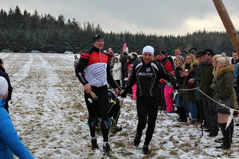 Necelé tři desítky posádek se v sobotu odpoledne postavily na start 38. ročníku populárního Zlatého nugetu Bečánova. Nejrychlejší posádka zvládla zhruba sedmikilometrovou trasu za necelou hodinu.