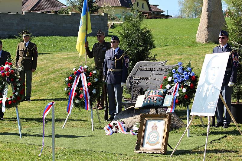 V Kosově Hoře nese park jméno velitele čs. bombardovací peruti