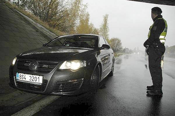 Pondělní policejní akce na R4