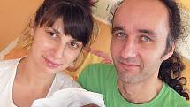 ZACHARIÁŠ Krejčí, synek maminky Marie a tatínka Milana z Kojetína, spatřil poprvé světlo světa v úterý 1. listopadu, vážil 3,15 kg a měřil 49 cm. Vyrůstat bude s dvouapůlletým bráškou Eliášem.