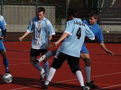 2. liga: Legie (modrobílí) - Steel (1:2).