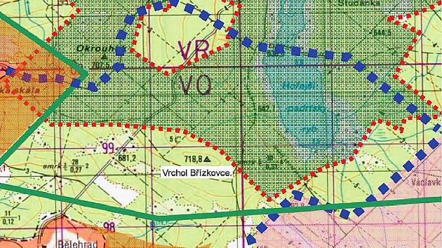 Výřez z mapy Brd, kde jsou znázorněny návrhy nových stezek, které povedou v blízkosti kóty 718.