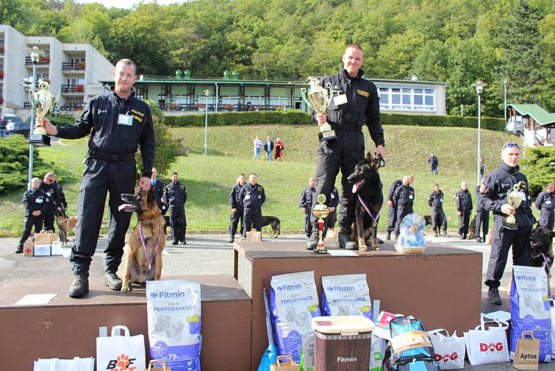 Od úterý do čtvrtka předváděli policejní psovodi svůj um, ve čtvrtek odpoledne následovalo slavnostní vyhlášení výsledků za přítomnosti ministra vnitra Jana Hamáčka.