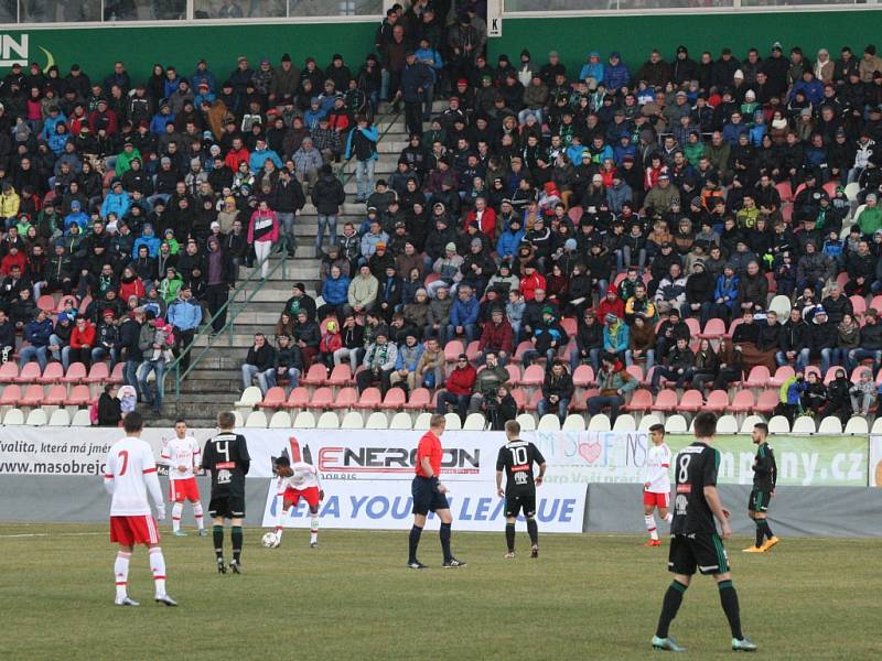 Osmifinále UEFA Youth League: 1.FK Příbram - Benfica Lisabon.