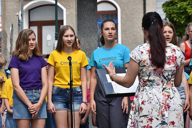 Koncert na Václavském náměstí v Příbrami v rámci Hudebního festivalu Antonína Dvořáka.