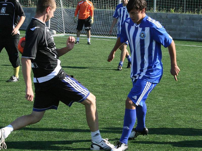 1. liga: Viva kamenictví - Halucinace (0:6).