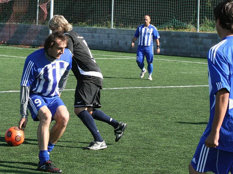 1. liga: Viva kamenictví - Halucinace (0:6).