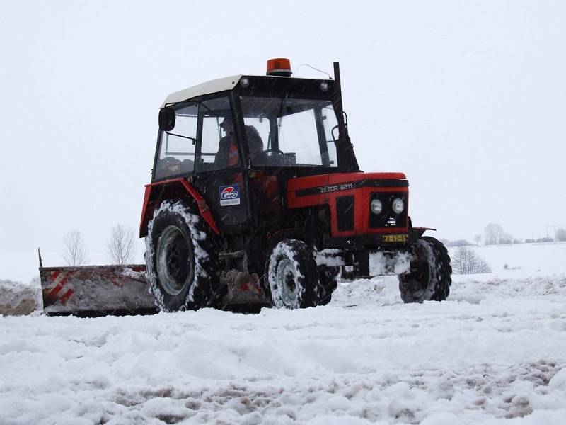 Příbramsko zasypal další sníh. Místy připadlo až 20 centimetrů nového sněhu. Na Rožmitálsku a v obcích pod brdskými hřebeny leží v průměru kolem 40 centimetrů sněhu. 