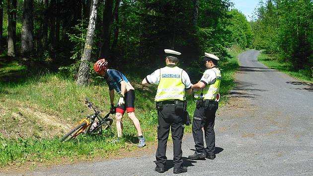 Z policejní akce zaměřené na cyklisty.