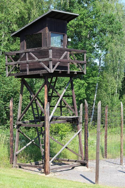 V bývalém lágru pro politické vězně žáci základních a středních škol z Příbramska představili své projekty na téma totality.