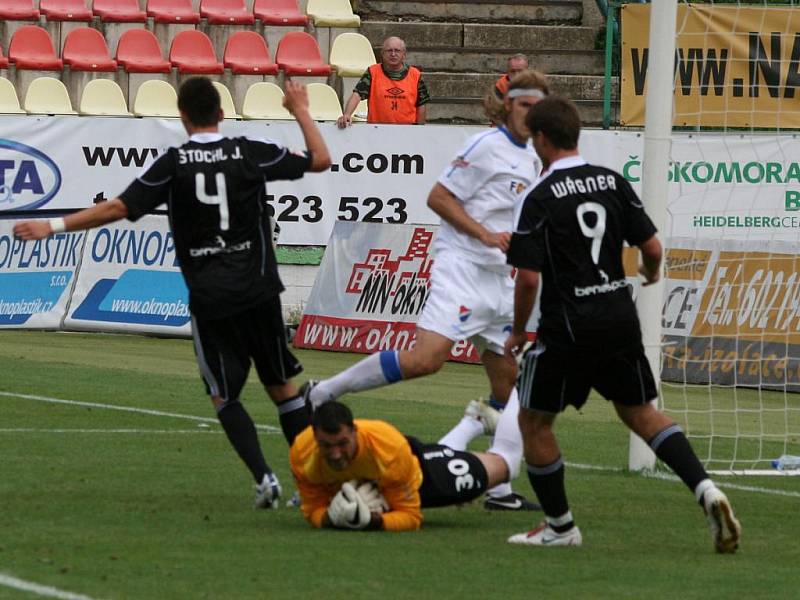 1. kolo Gambrinus ligy 10/11: Příbram - Ostrava (0:0).