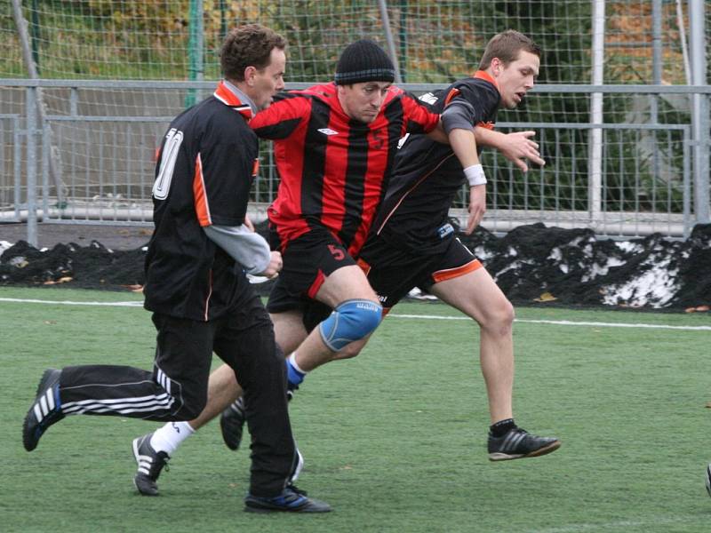 Malý fotbal, 4. liga: Airborne-ZZN B - Kotláři.