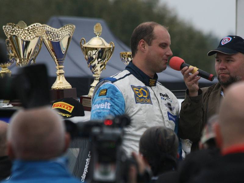 Cíl 36. ročníku PURUM Rally Příbram. Václav Pech.