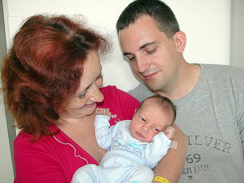 Od středy 10. června mají maminka Stanislava a tatínek Jan z Příbrami radost ze svého prvorozeného syna Lukáše Váchy, který má z toho dne u jména zapsánu váhu 3,22 kg a míru 49 cm.