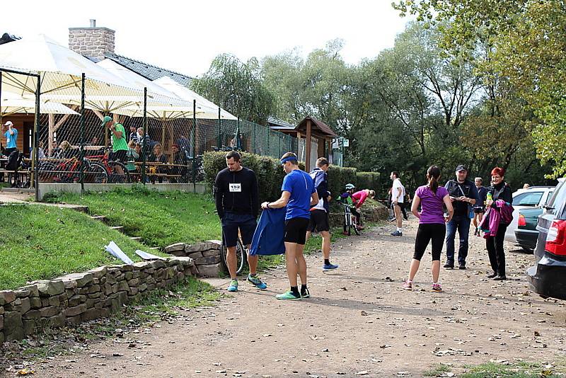 V sobotu se z Prahy do Dobříše běžel nejstarší český maraton.