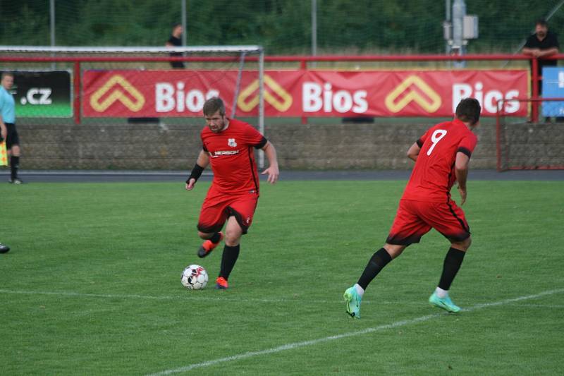 Z přípravného zápasu MFK Dobříš - SK Benešov 1:2.