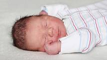 Jonáš Chochola se narodil 12. srpna 2021 v Příbrami. Vážil 3610 g a měřil 50 cm. Doma v Drahlíně ho přivítali tatínek s maminkou Markétou.
