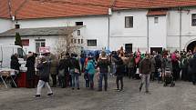 Odpolední masopustní vystoupení ve Vysokém Chlumci je vždy trochu ve stínu svého "bratrského" dopoledního vystoupení v Příbrami.